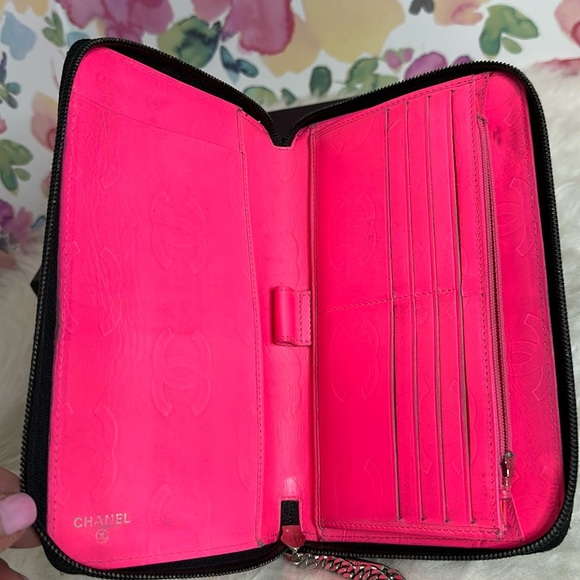 💯Authentic Calfskin Cambon Zip Around Organizer Wallet Black White 🍀 - Picture 11 of 17